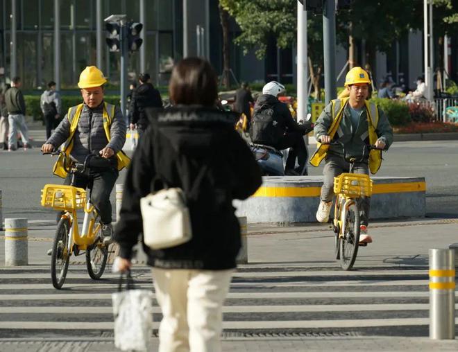 弃了双11爱上了“老年严选”AG真人平台这届脆皮年轻人抛(图2)